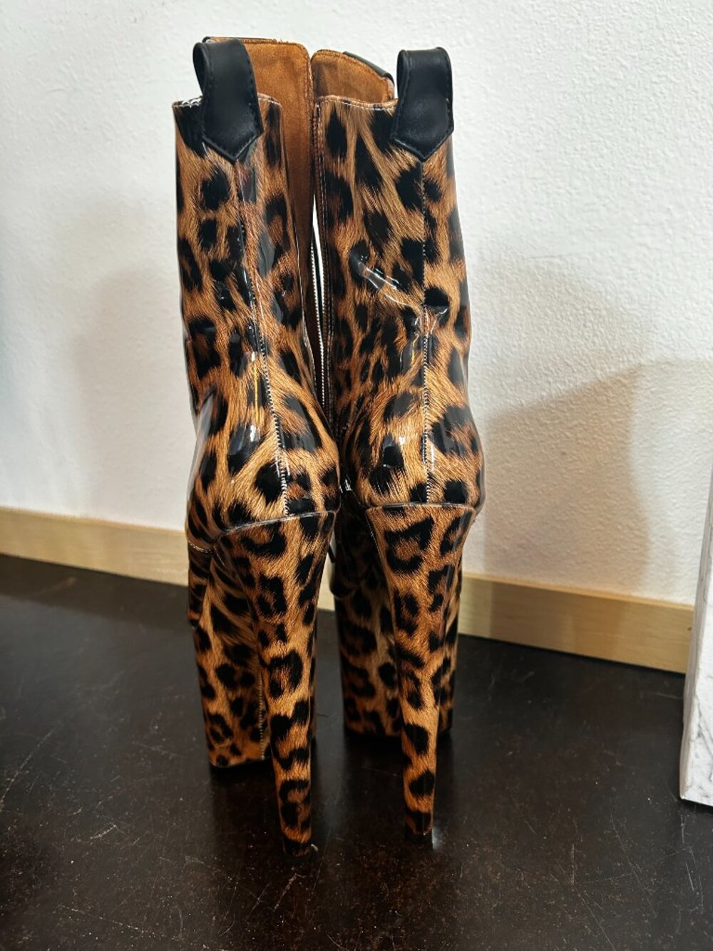 Leopard Print Mid Calf Hella Heels - Picture 4 of 5